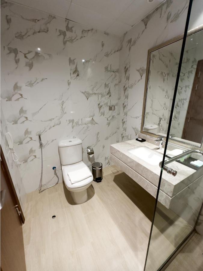Baniyas Plaza Hotel Apartments Abu Dhabi Ngoại thất bức ảnh
