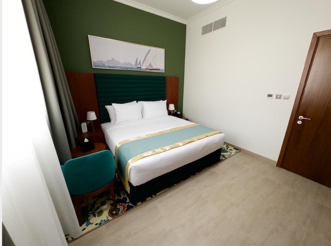 Baniyas Plaza Hotel Apartments Abu Dhabi Ngoại thất bức ảnh